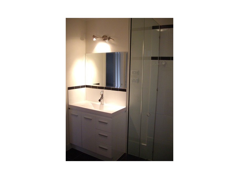 33 Clam Street, Runaway Bay QLD 4216