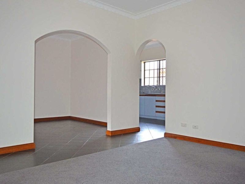 2/18 Elizabeth Street, Rosewater SA 5013