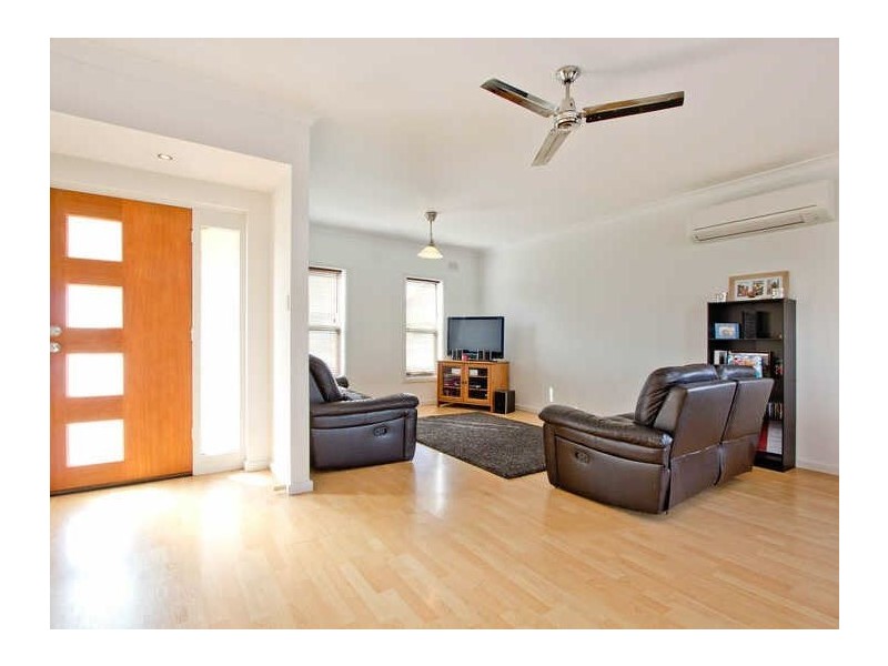 4 Waverley Street, Largs Bay SA 5016