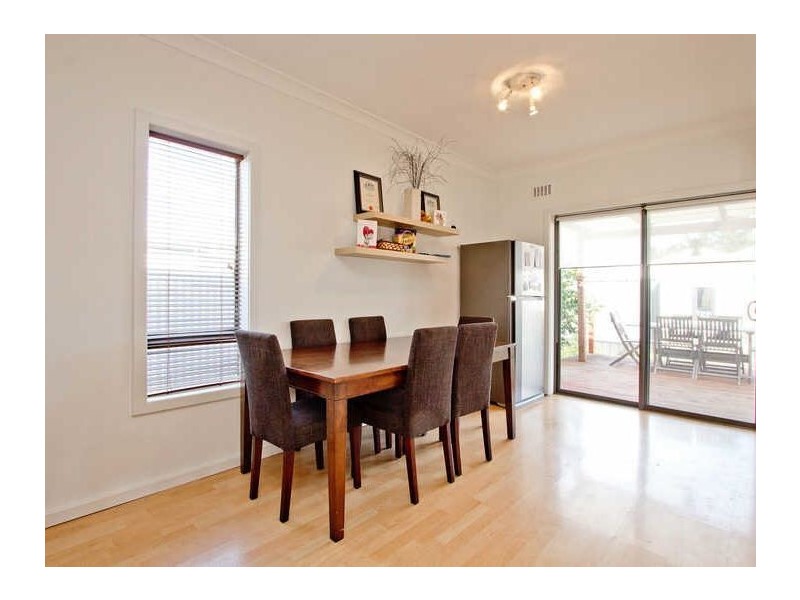 4 Waverley Street, Largs Bay SA 5016