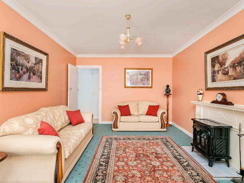 2/1 Giles Avenue, Glenelg SA 5045