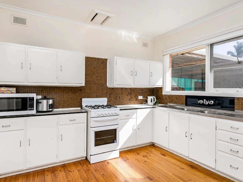19 Willochra Street, Largs North SA 5016