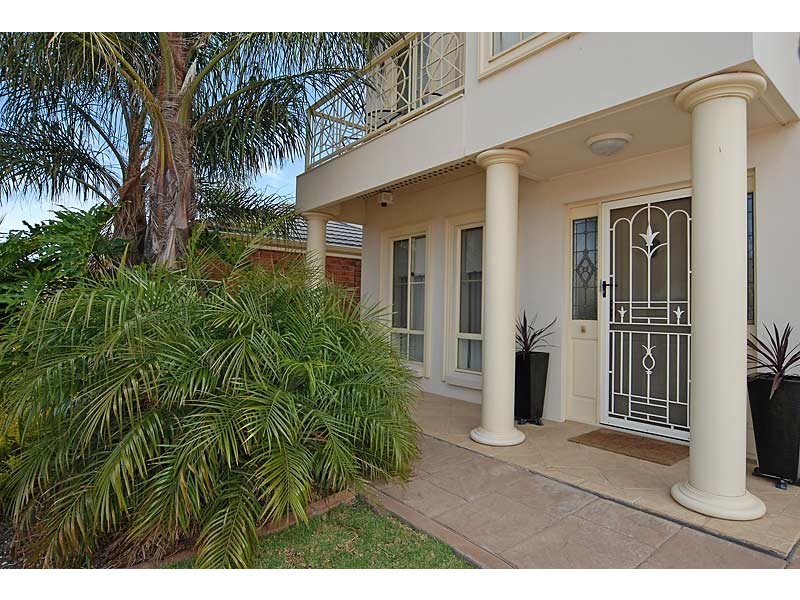 14 Mawson Close, Tennyson SA 5022