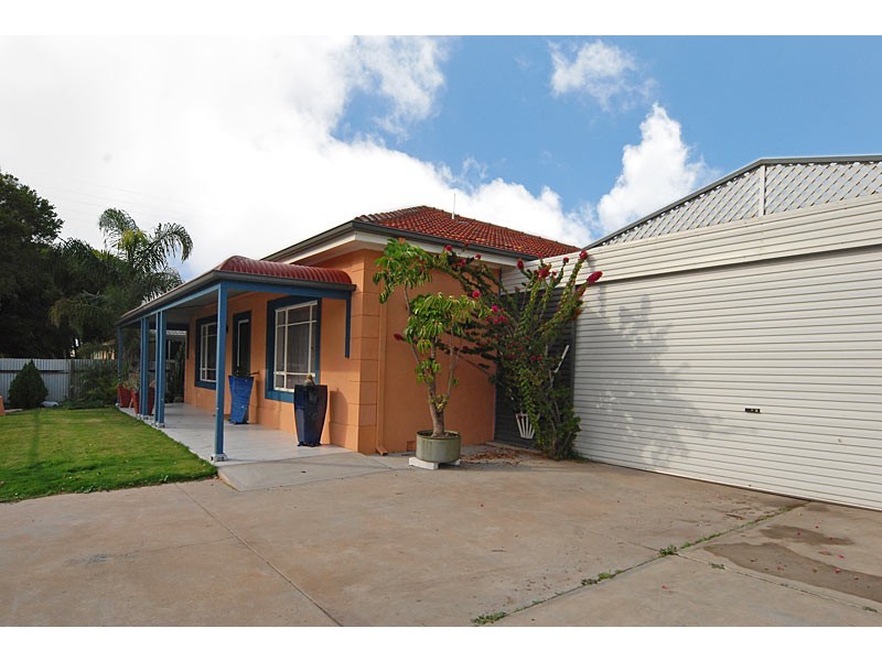 10 Gertrude Street, Taperoo SA 5017