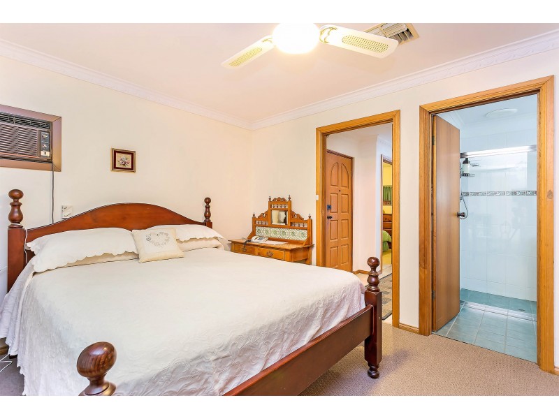 8/8 Hansen Court, West Lakes Shore SA 5020