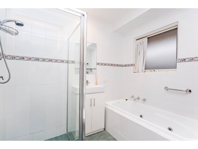 8/8 Hansen Court, West Lakes Shore SA 5020