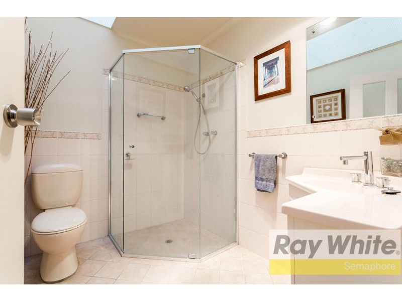 4/2 Sawford Street, Largs Bay SA 5016