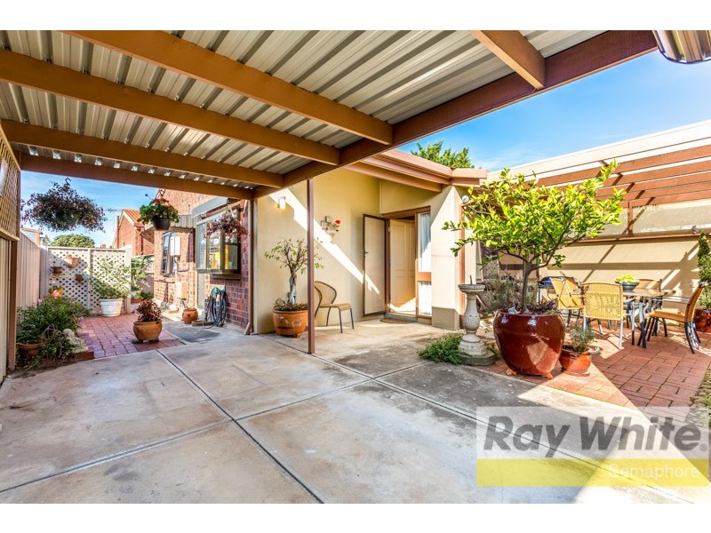 4/2 Sawford Street, Largs Bay SA 5016