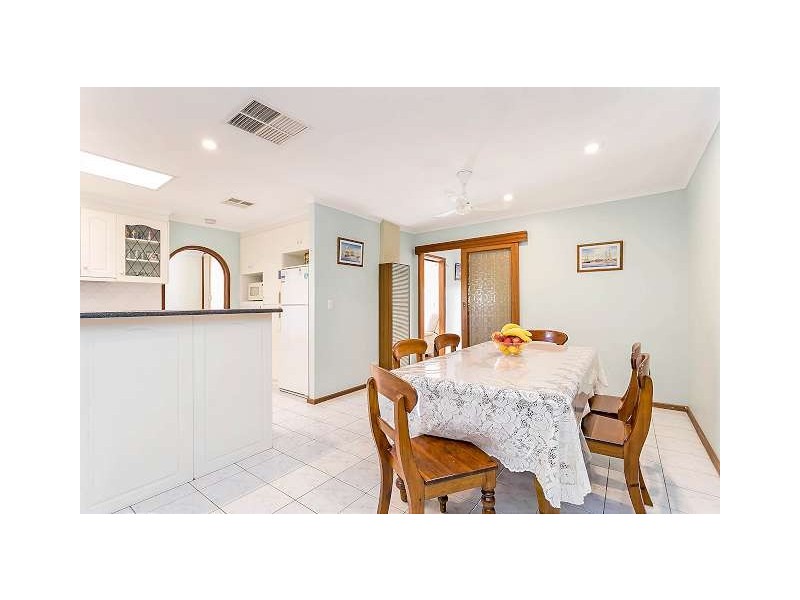 32 Lancaster Drive, North Haven SA 5018