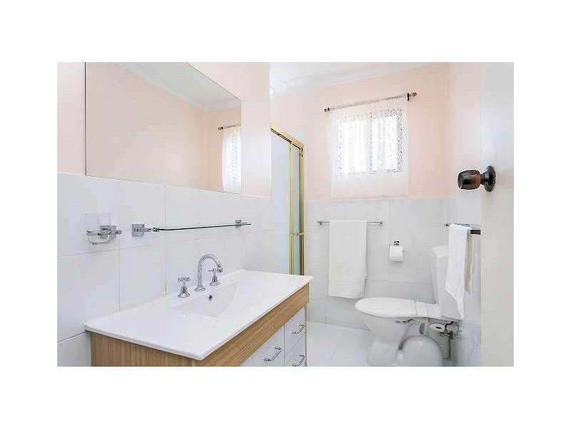 32 Lancaster Drive, North Haven SA 5018