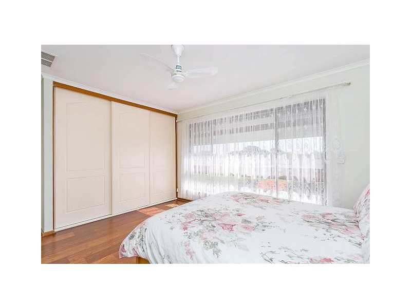 32 Lancaster Drive, North Haven SA 5018