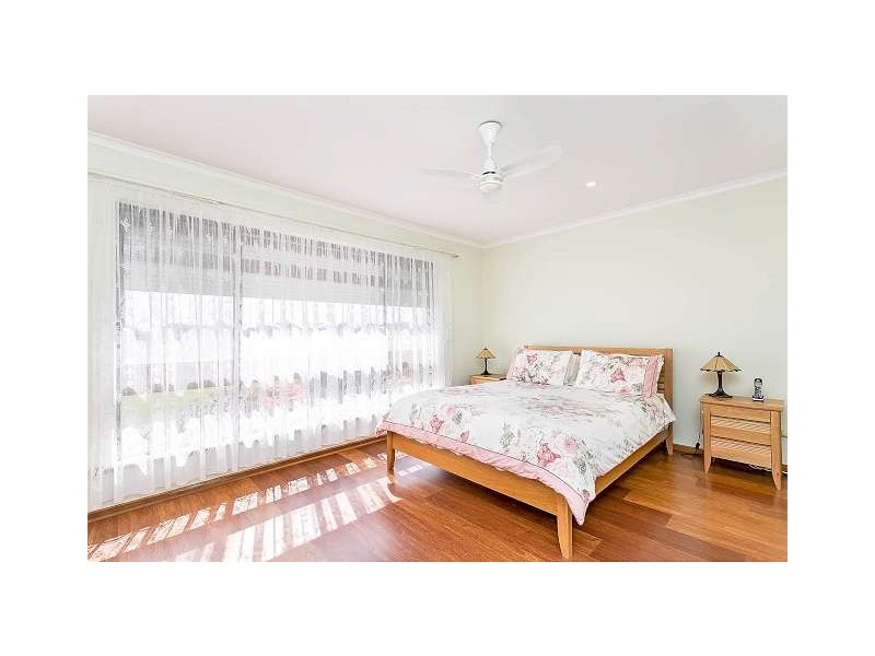 32 Lancaster Drive, North Haven SA 5018