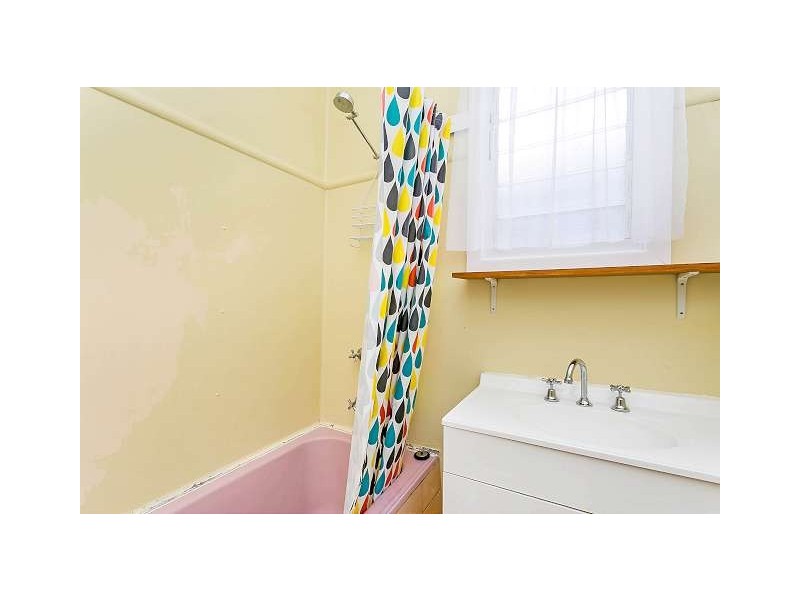 181 Victoria Road, Largs Bay SA 5016