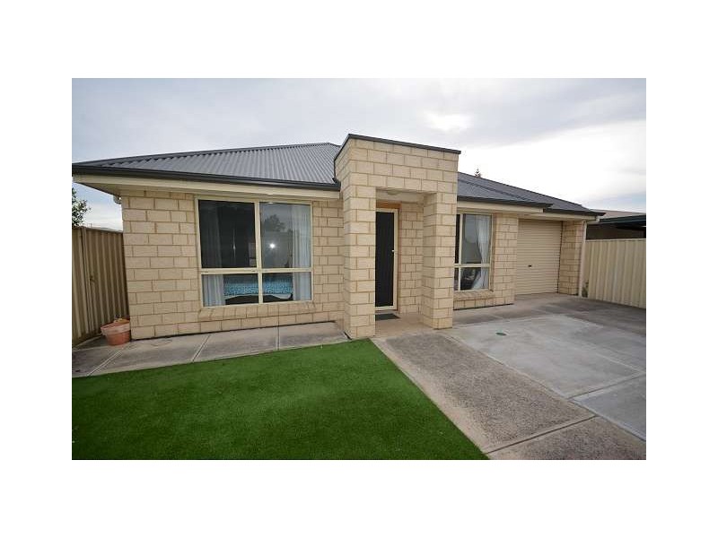 2 Leprena Street, Taperoo SA 5017