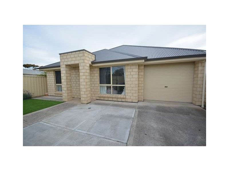 2 Leprena Street, Taperoo SA 5017