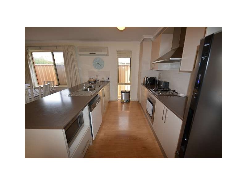 2 Leprena Street, Taperoo SA 5017