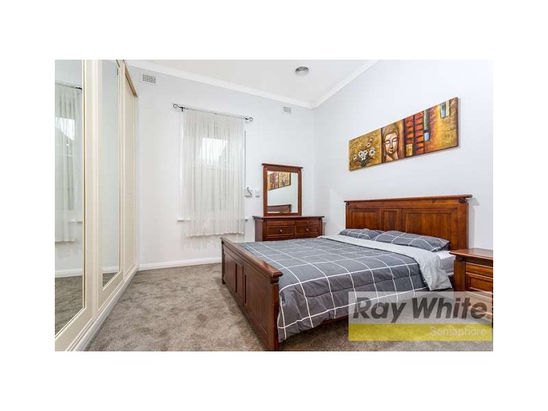 4 Farman Avenue, Hendon SA 5014