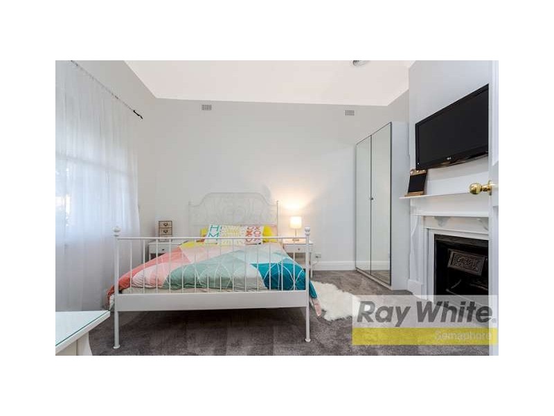 4 Farman Avenue, Hendon SA 5014