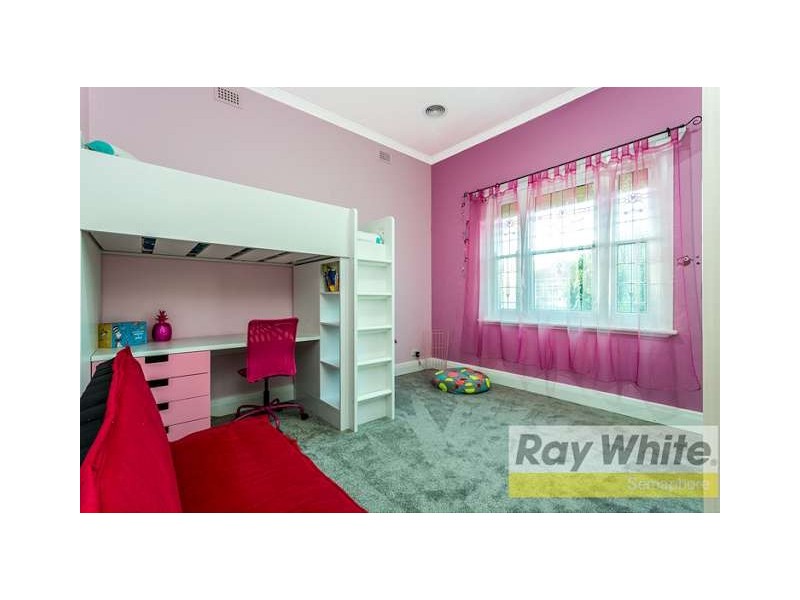 4 Farman Avenue, Hendon SA 5014