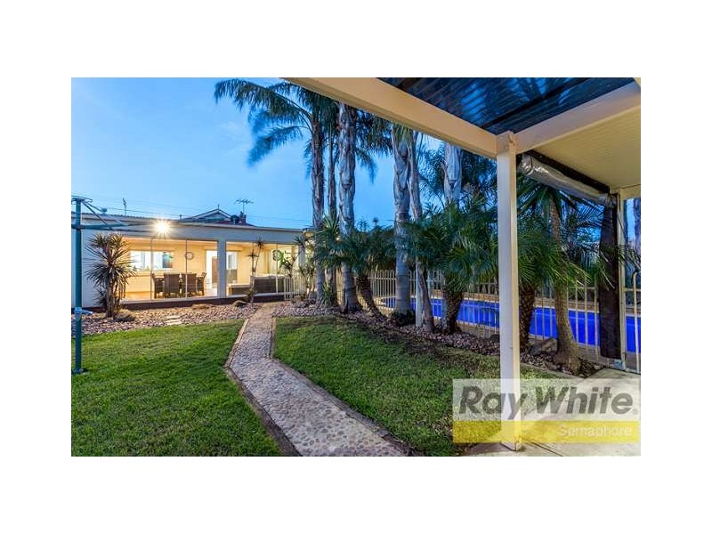 4 Farman Avenue, Hendon SA 5014