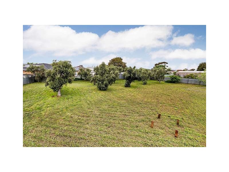 21 Barker Avenue, Findon SA 5023