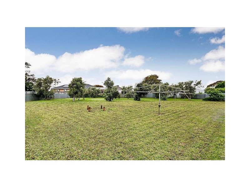 21 Barker Avenue, Findon SA 5023