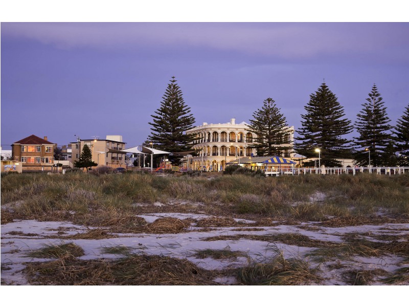 11 Chester Street, Largs Bay SA 5016