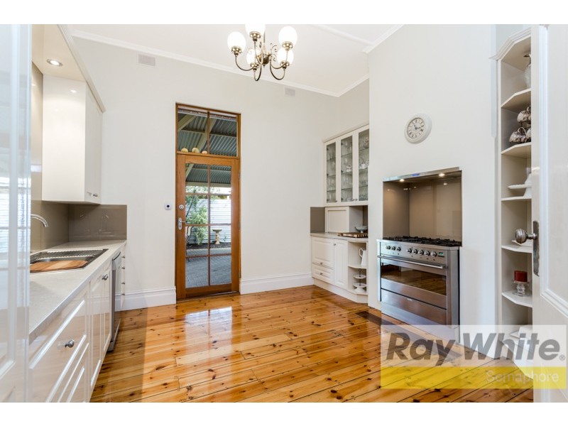 24 Wooldridge Street, Peterhead SA 5016