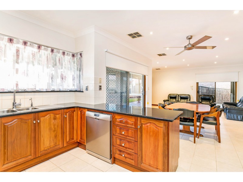 12 Sir John Marks Drive, West Lakes SA 5021