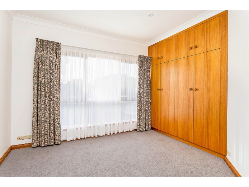 12 Sir John Marks Drive, West Lakes SA 5021