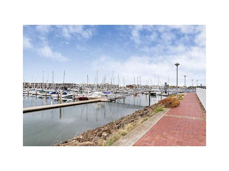 11/10 Nerida Drive, North Haven SA 5018