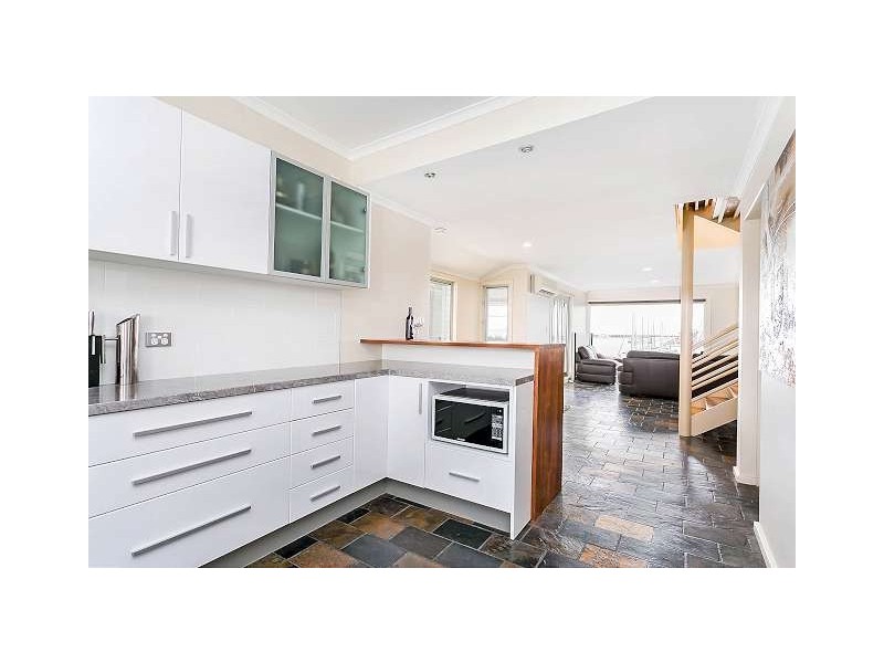 11/10 Nerida Drive, North Haven SA 5018