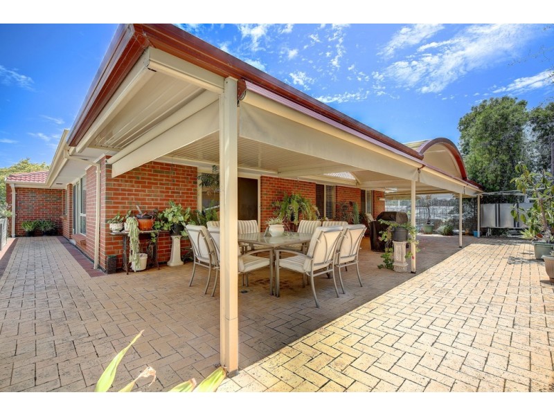 11 Klar Avenue, Darlington SA 5047