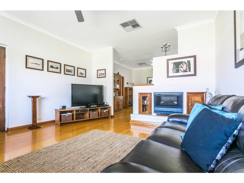 21 Sawford Street, Largs Bay SA 5016