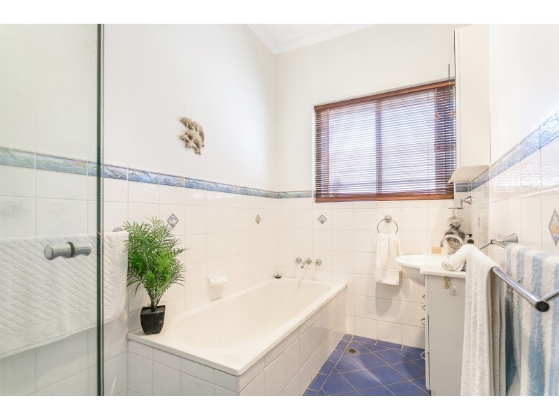 21 Sawford Street, Largs Bay SA 5016