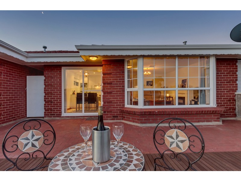 7/8 Hansen Court, West Lakes Shore SA 5020