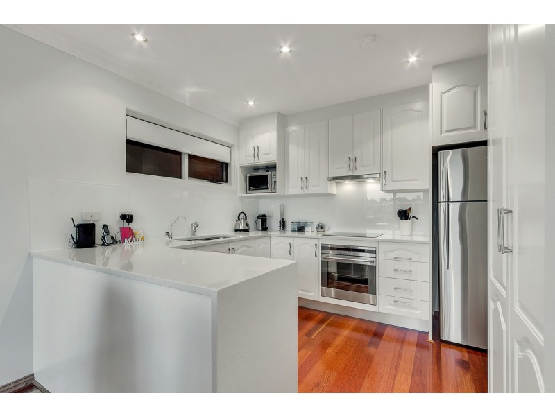 7/8 Hansen Court, West Lakes Shore SA 5020