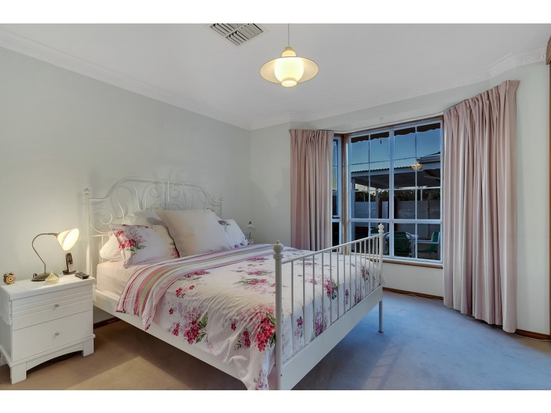 7/8 Hansen Court, West Lakes Shore SA 5020