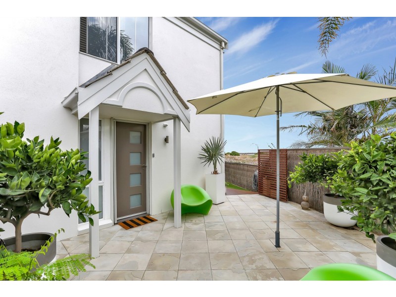 6/26 South Australia One Drive, North Haven SA 5018