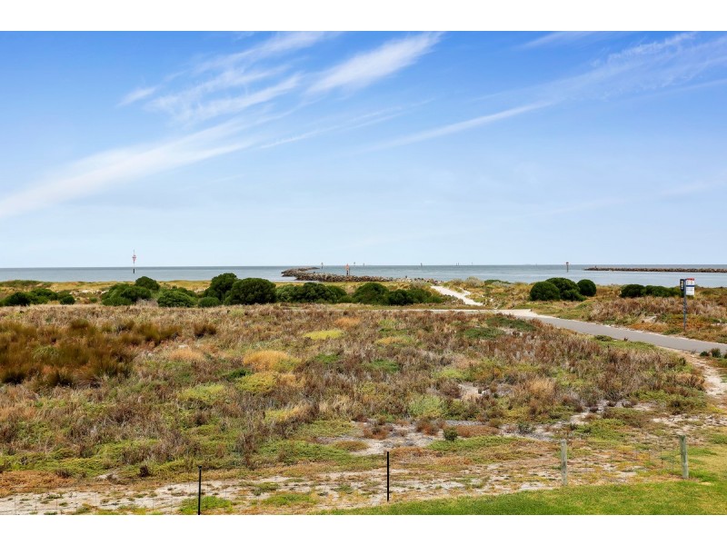 6/26 South Australia One Drive, North Haven SA 5018