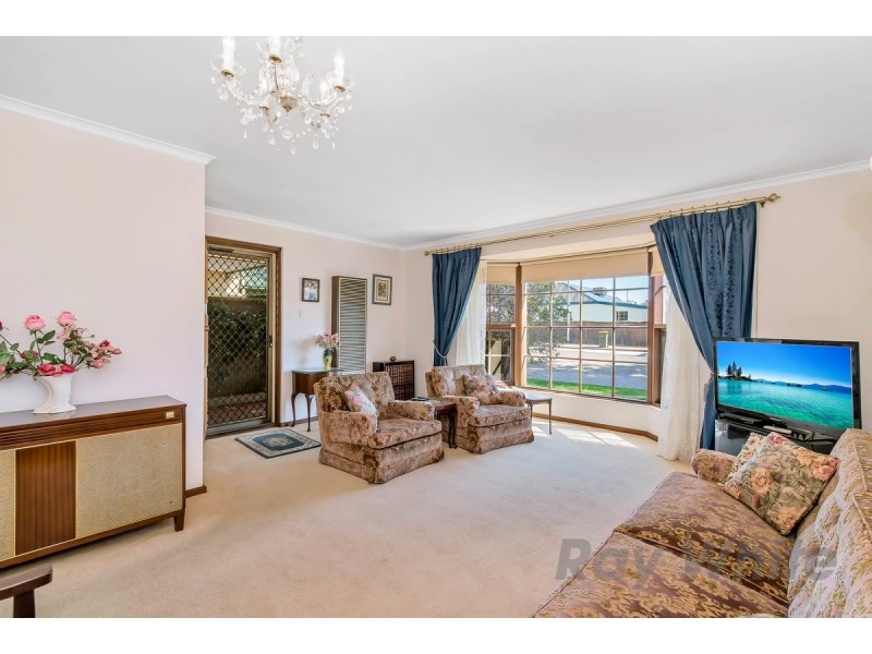 2/124 Partridge Street, Glenelg South SA 5045