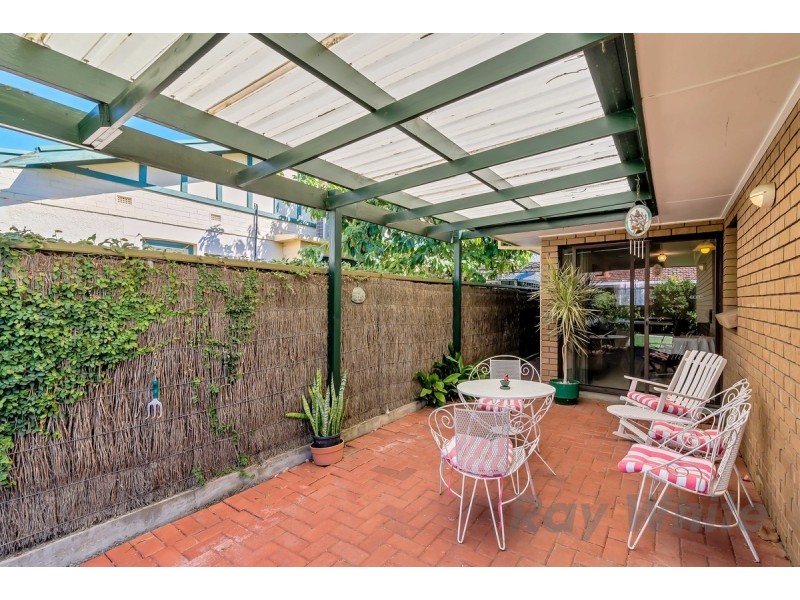 2/124 Partridge Street, Glenelg South SA 5045
