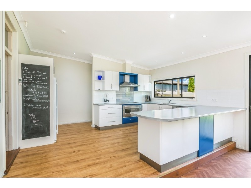 4 Bartley Tce, Semaphore Park SA 5019