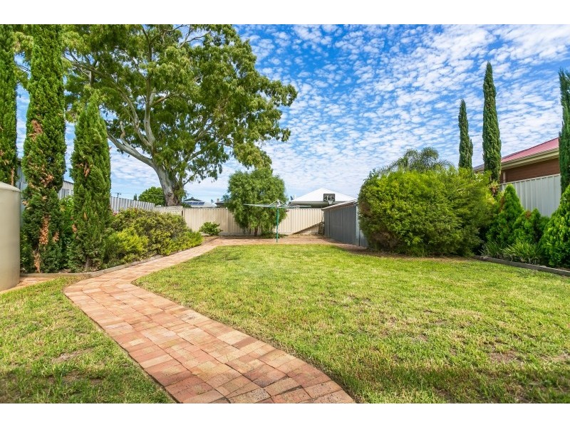 4 Bartley Tce, Semaphore Park SA 5019