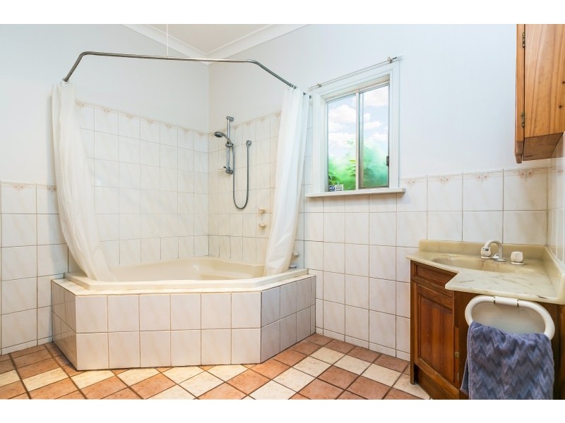 4 Bartley Tce, Semaphore Park SA 5019