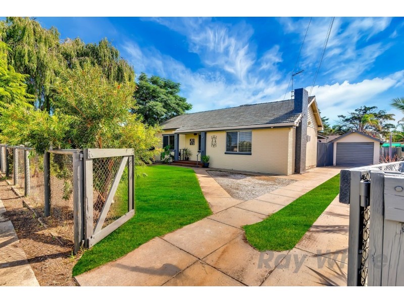 17 Nyora Crescent, Taperoo SA 5017