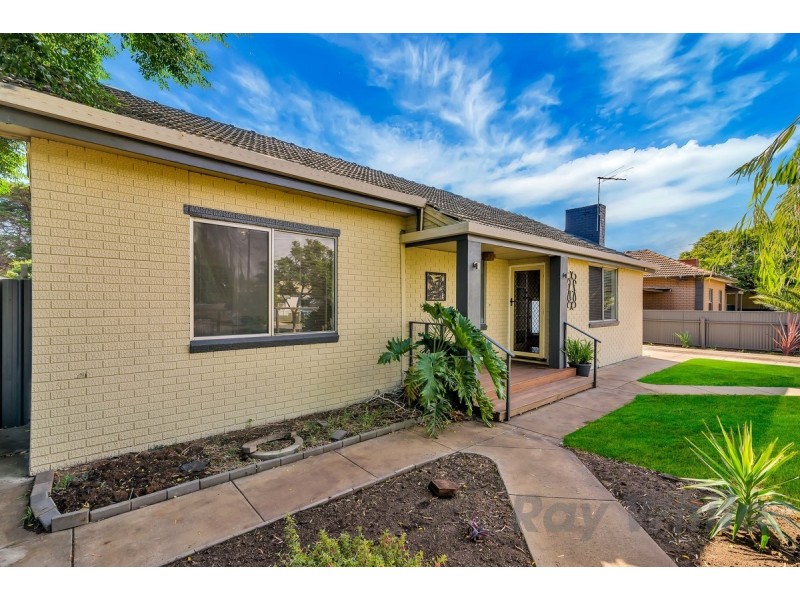 17 Nyora Crescent, Taperoo SA 5017
