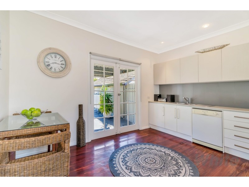 17 Nyora Crescent, Taperoo SA 5017