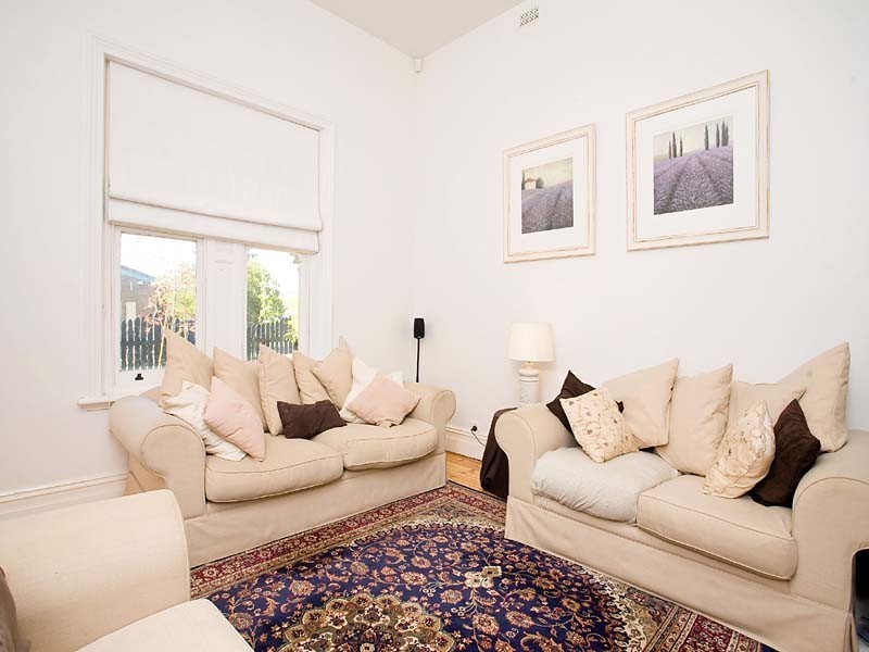 11 Roberts Street, Birkenhead SA 5015