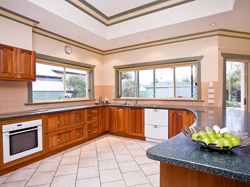 12 Havelock Street, Largs Bay SA 5016